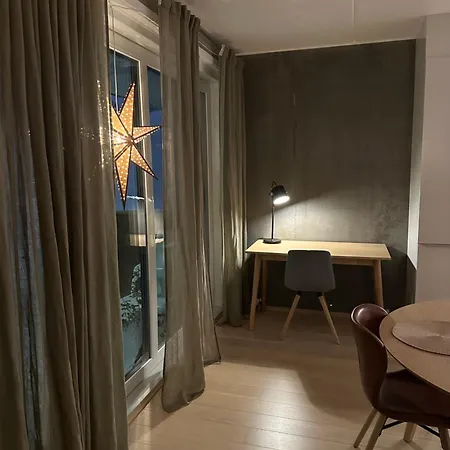 Koselig Byleilighet Sor I Sentrum Av Tromso. *