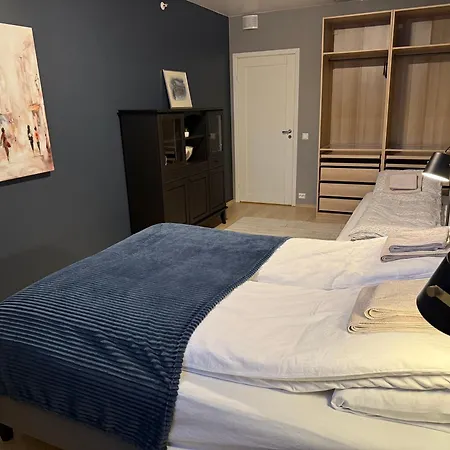 דירה Koselig Byleilighet Sor I Sentrum Av Tromso. *