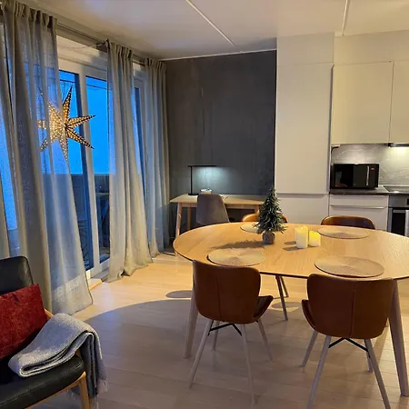 Koselig Byleilighet Sor I Sentrum Av Tromso. טרומסה